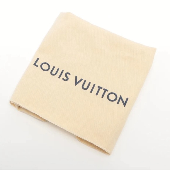 Louis Vuitton Reverse Monogram Giant Trio Pouch M68756 - Picture 9 of 9